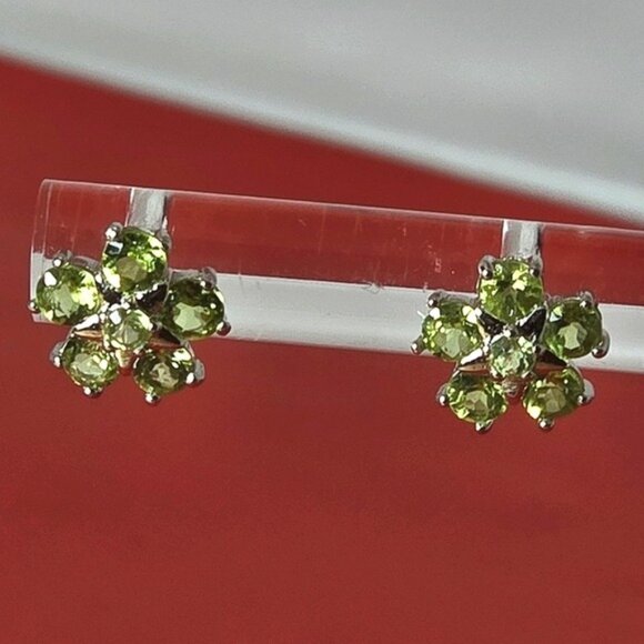 925 Sterling Silver Ring 6.75, Earrings, Pendant with Natural Peridot Gem - Picture 4 of 14